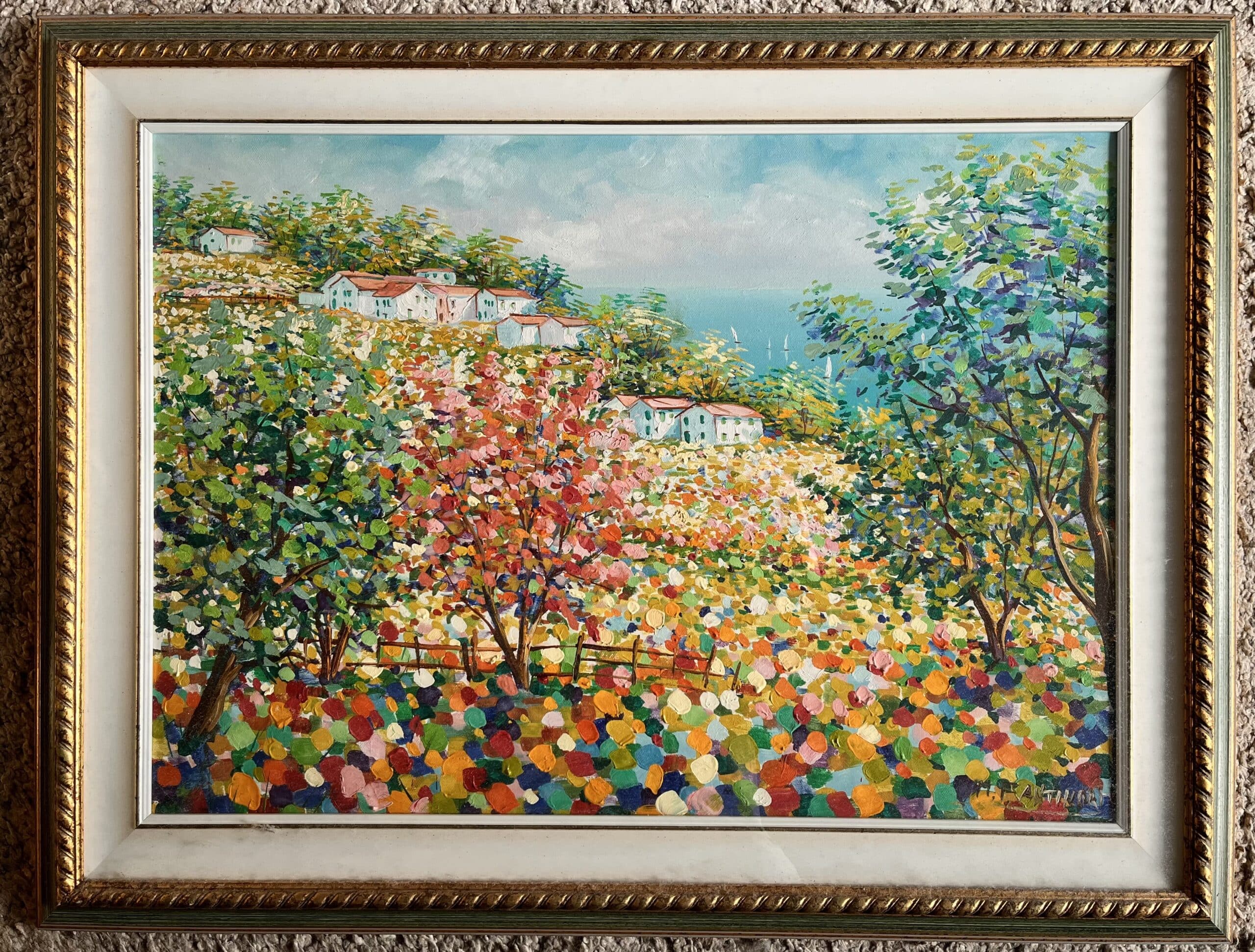 Are Black Or White Picture Frames Always The Safest Choice? 2